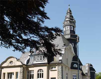 rathaus-luttringhausen1